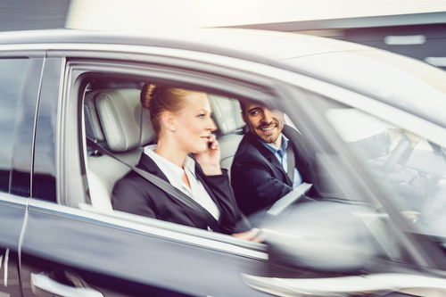 網上招聘商務私人司機陪客人逛街是真的么